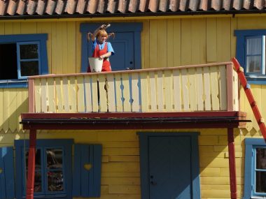 "Pippi Långstrump" po śląsku wydana dzięki... Szwedom Villa kunterbunt gf86035b48 1920