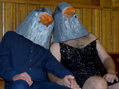 W Zagłębiu na Walentynki zapraszają... ludzie-gołębie Walentynki palac kultury zaglebia dabrowa gornicza