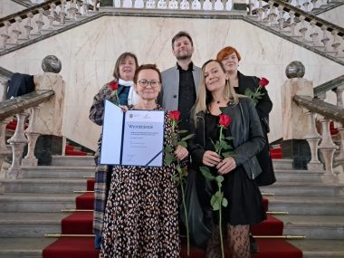 Wystawa Muzeum Miejskiego wyróżniona przez marszałka Wystawa "księżniczki i dziewczyny"