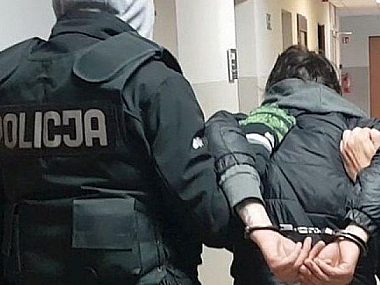 3 miesiące aresztu za znęcanie się nad partnerką Zatrzymany mężczyzna został aresztowany na 3 miesiące