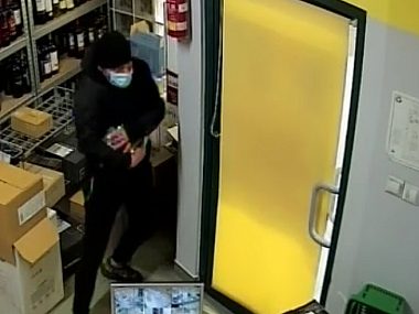 Włamał się do sejfu w katowickim sklepie i ukradł gotówkę Złodziej Katowice 6