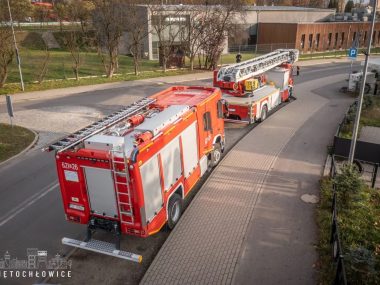Nowe wozy strażaków ze Świętochłowic Nowe samochody pożarnicze Państwowej Straży Pożarnej ze Świętochłowic