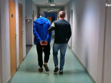 Nastolatek kradł „na wyrwę”. Pieniądze wydał na alkohol Świętochłowice Zatrzymany złodziej