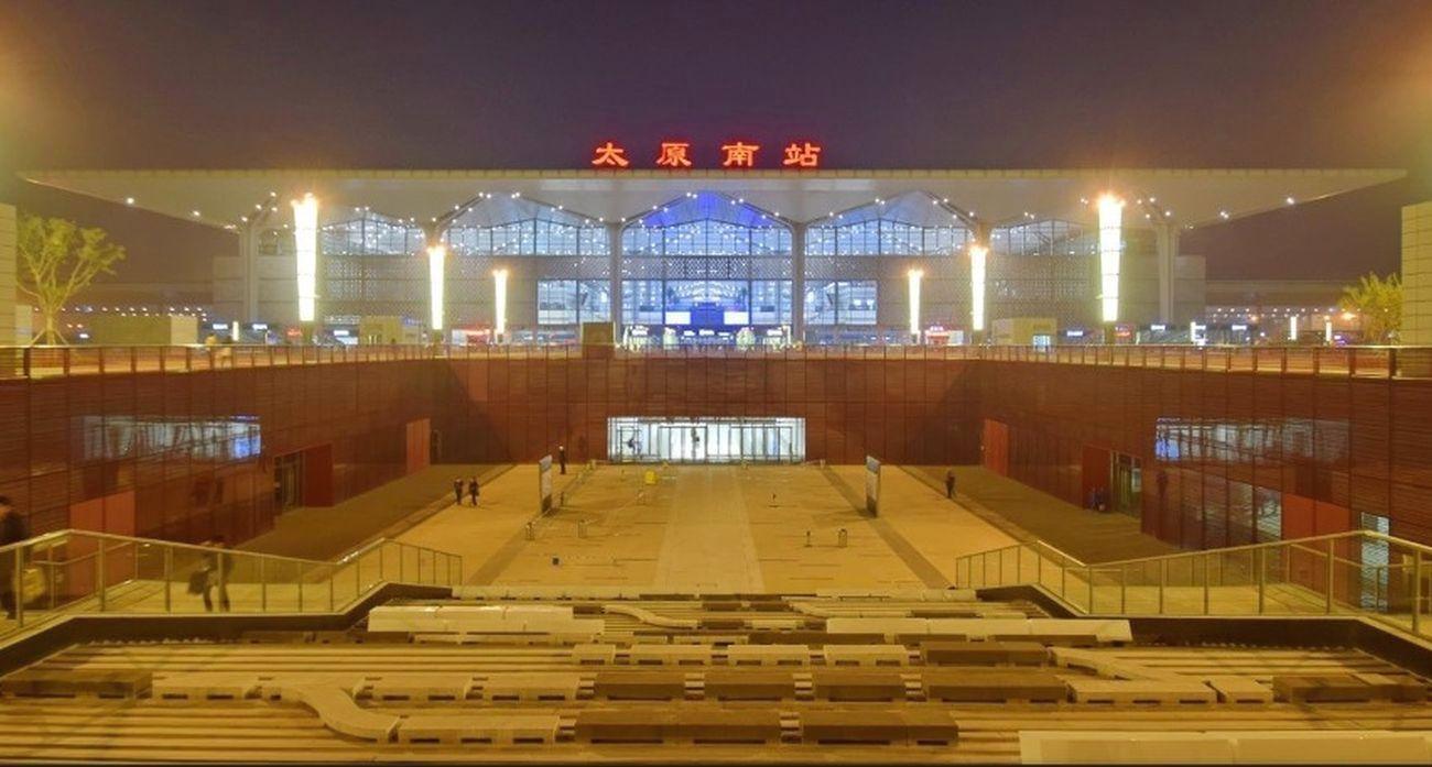 Dworzec w mieście Taiyuan w Chinach