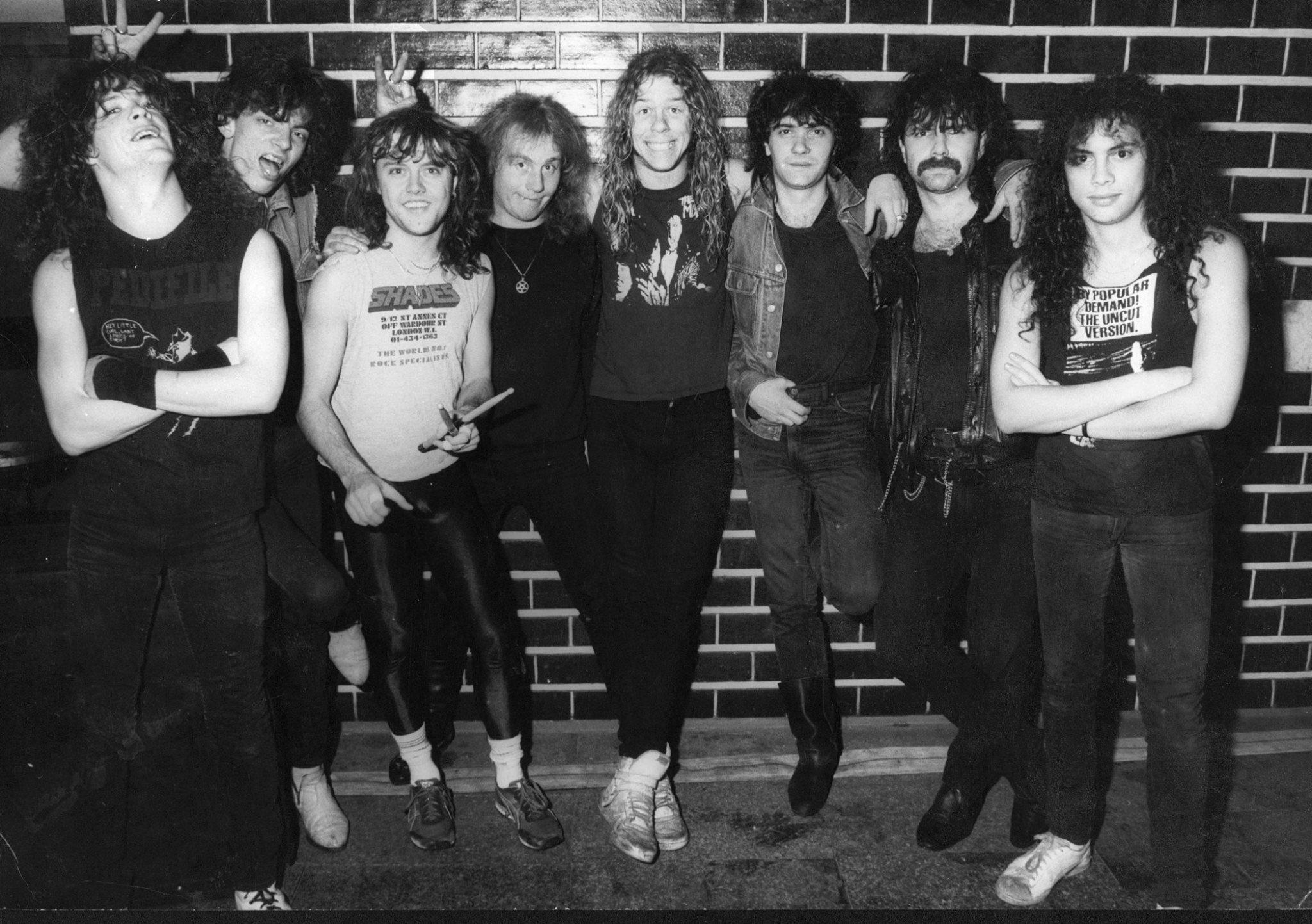 Metallica i Kat na wspólnym zdjęciu w Spodku w 1987 roku.