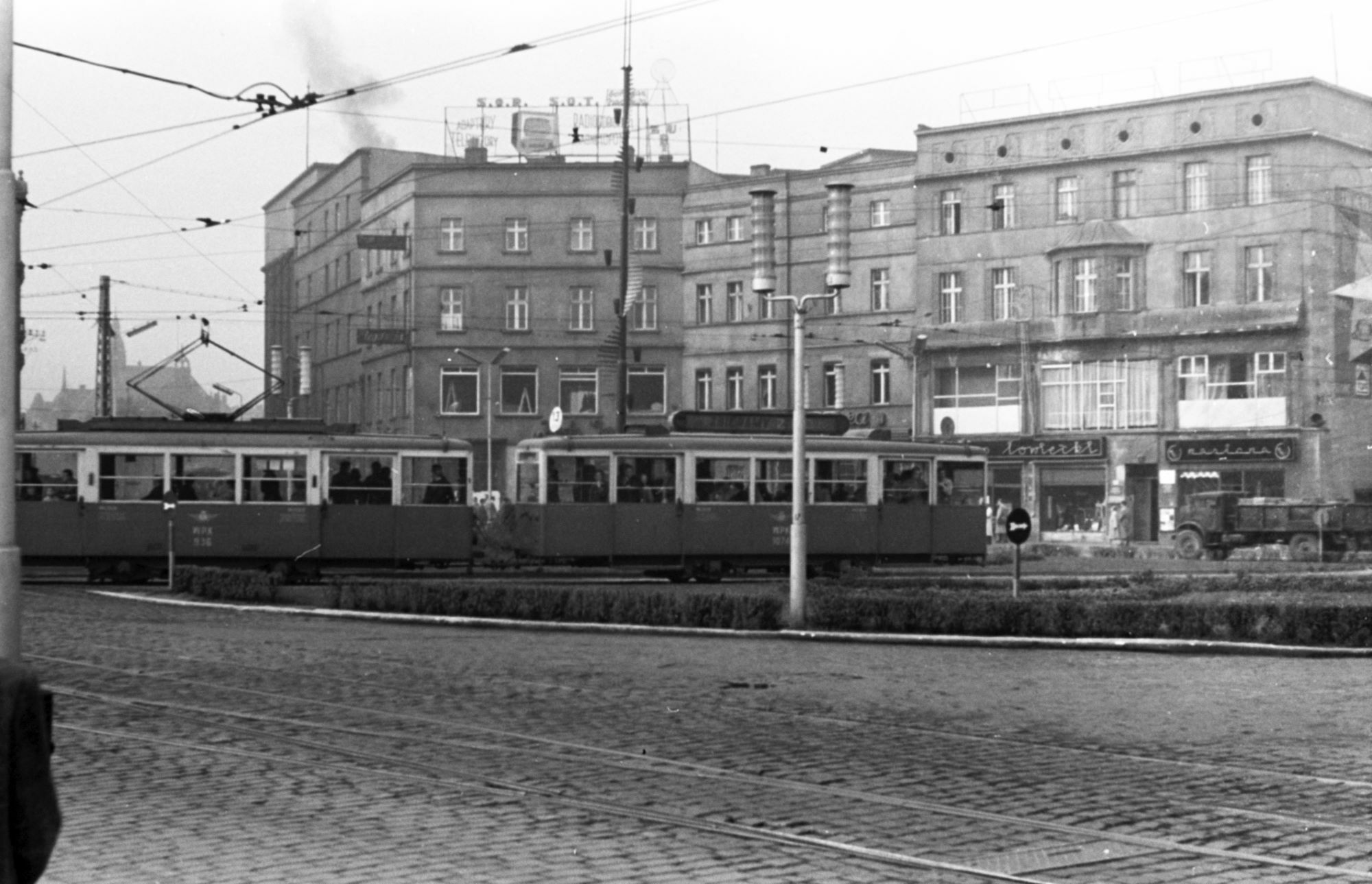 Katowice lata60 archiwalne rynek 06 fortepan