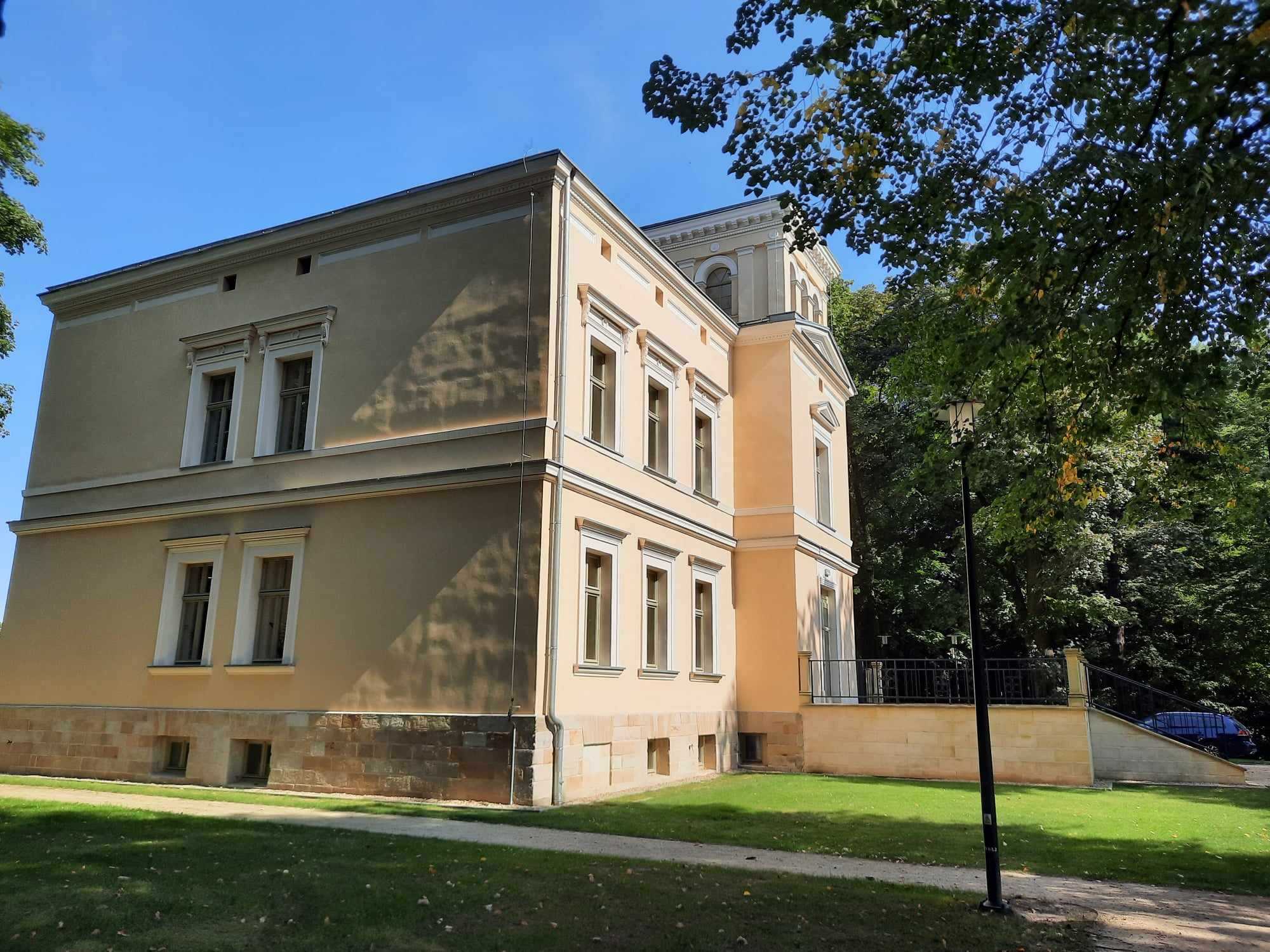 Palac leszczyny 06