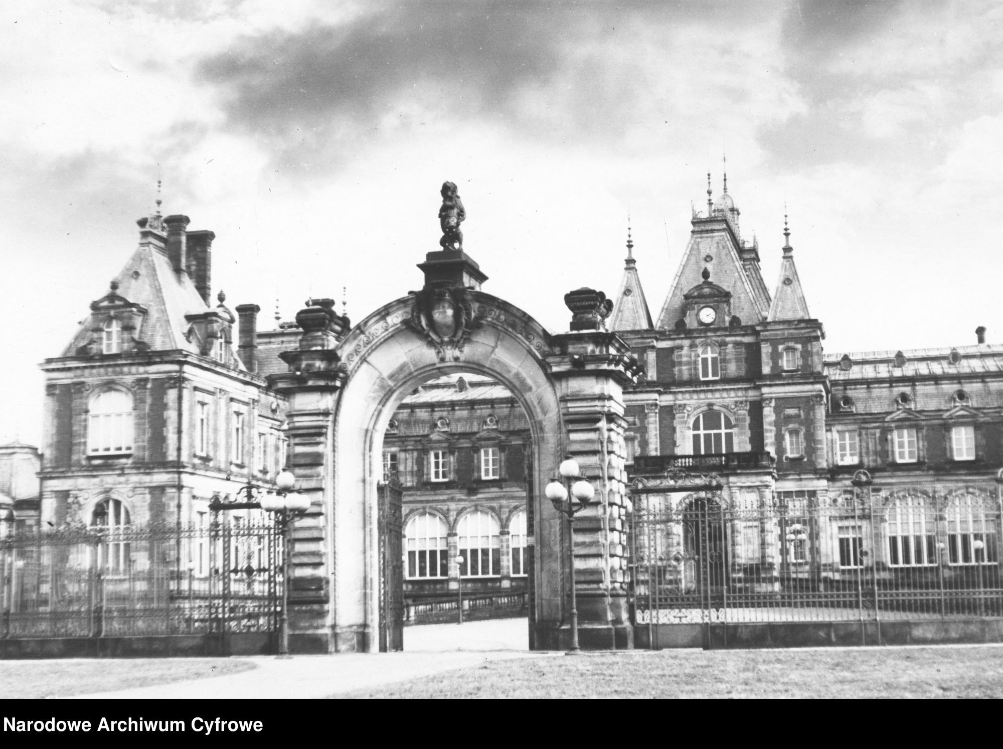 Palac swierklaniec archiwalne nac 04