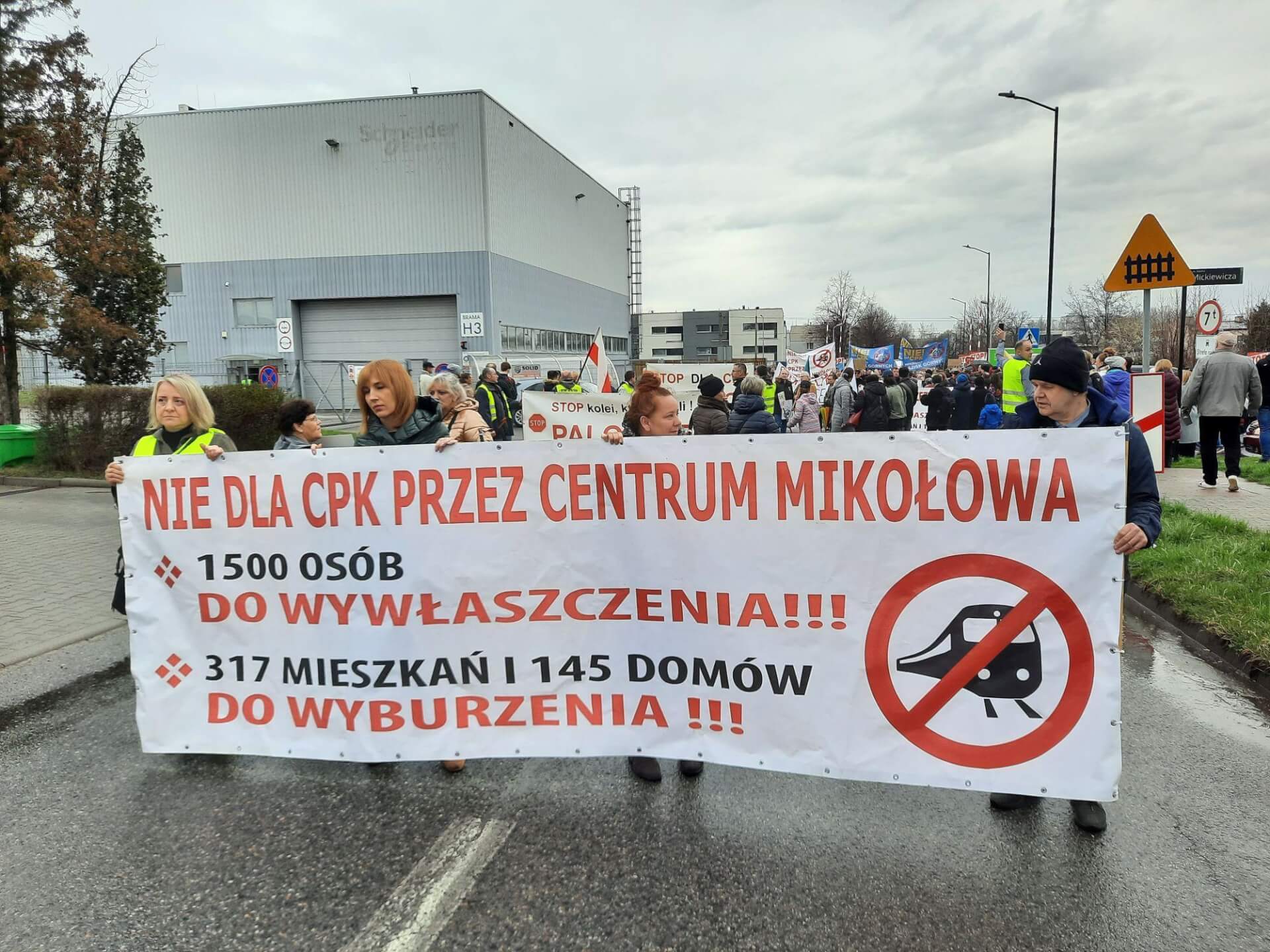 Protest w Mikołowie przeciwko CPK