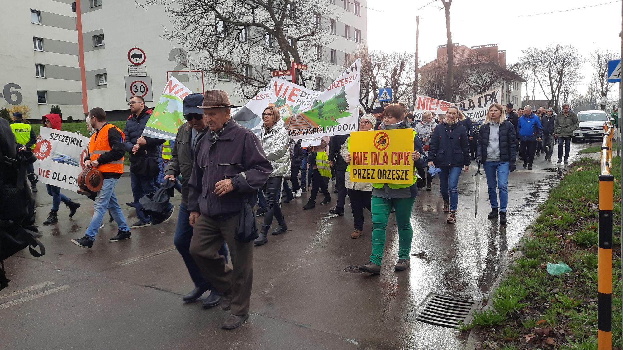 Protest w Mikołowie przeciwko CPK