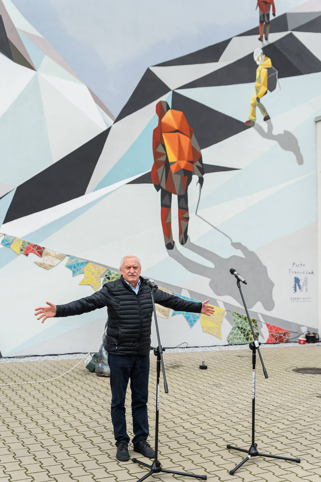 Otwarcie muralu himalaistów polskich