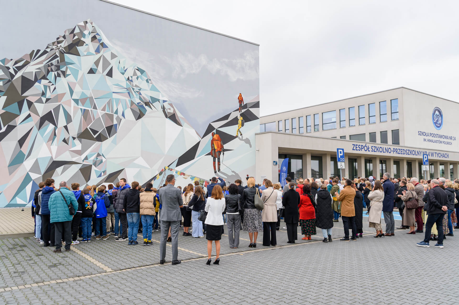 Otwarcie muralu himalaistów polskich