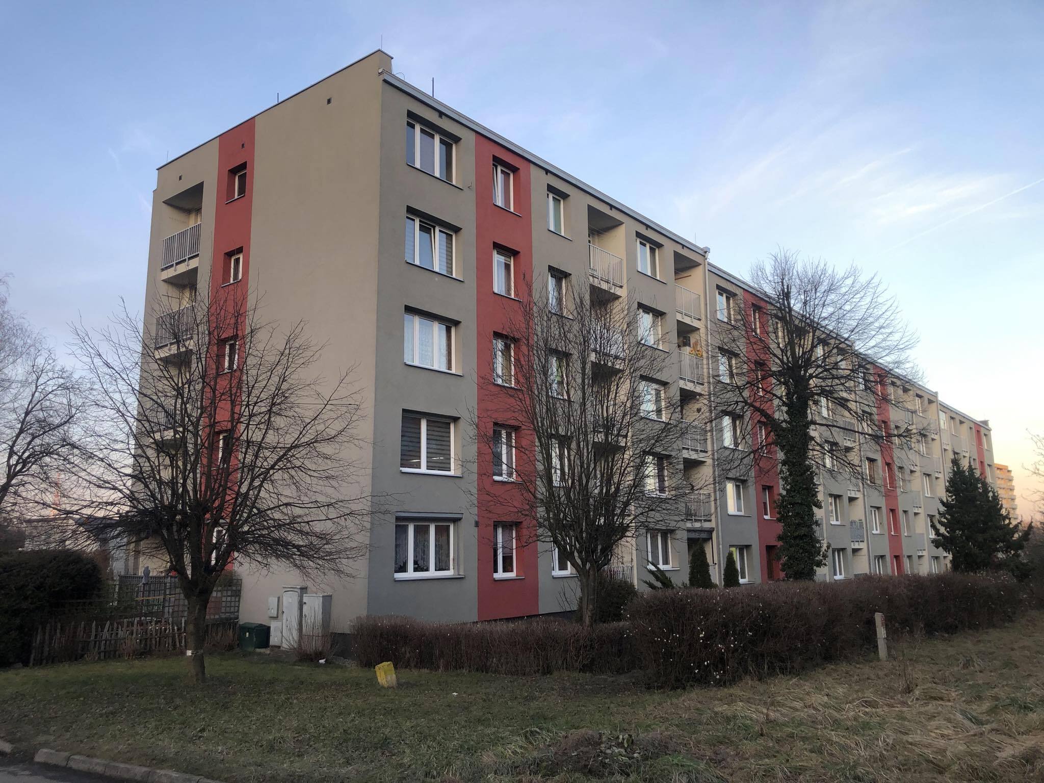 Dmowskiego 26 blok