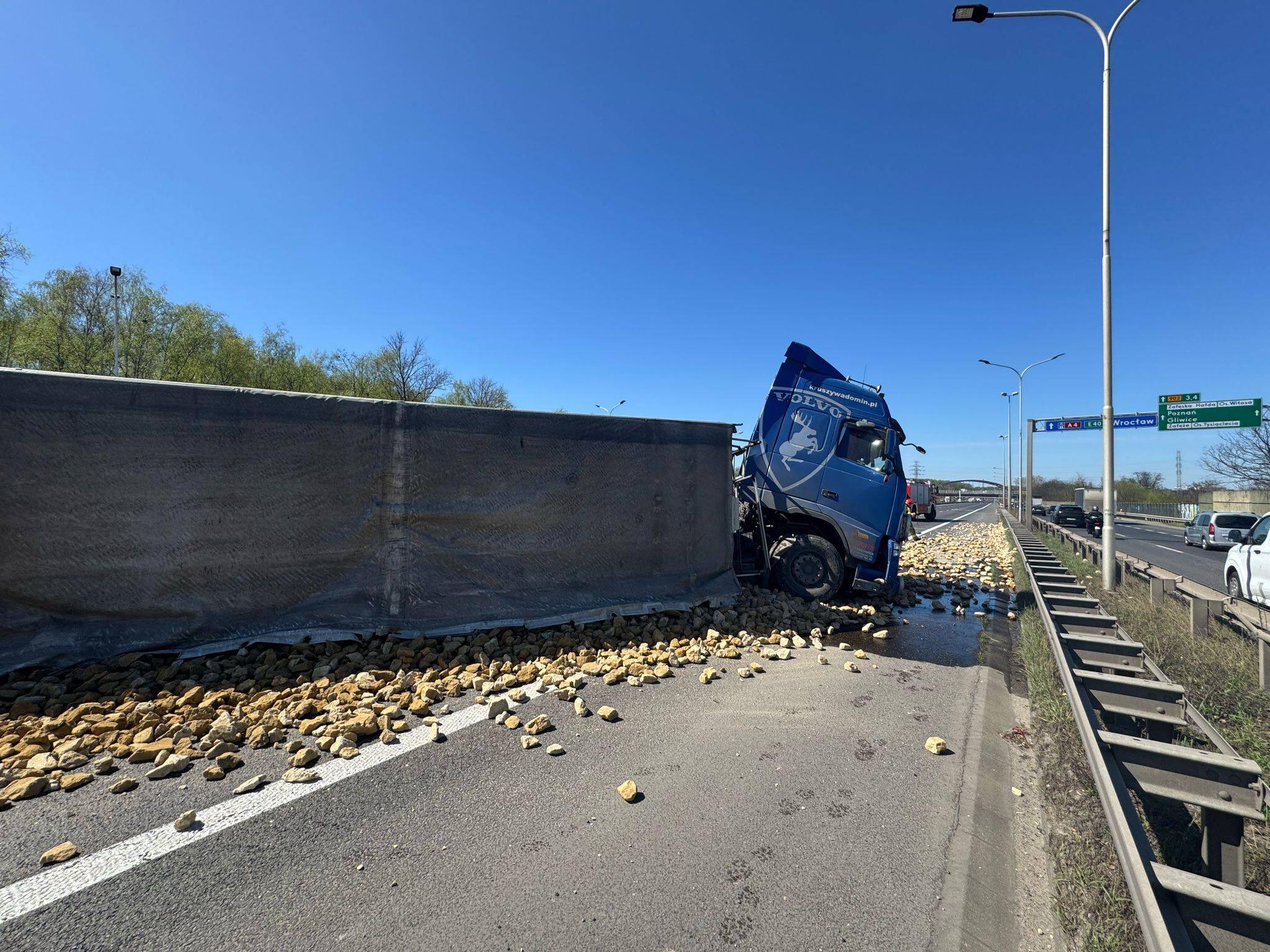A4 Katowice kolizja tir 16 kwietnia 2025 02