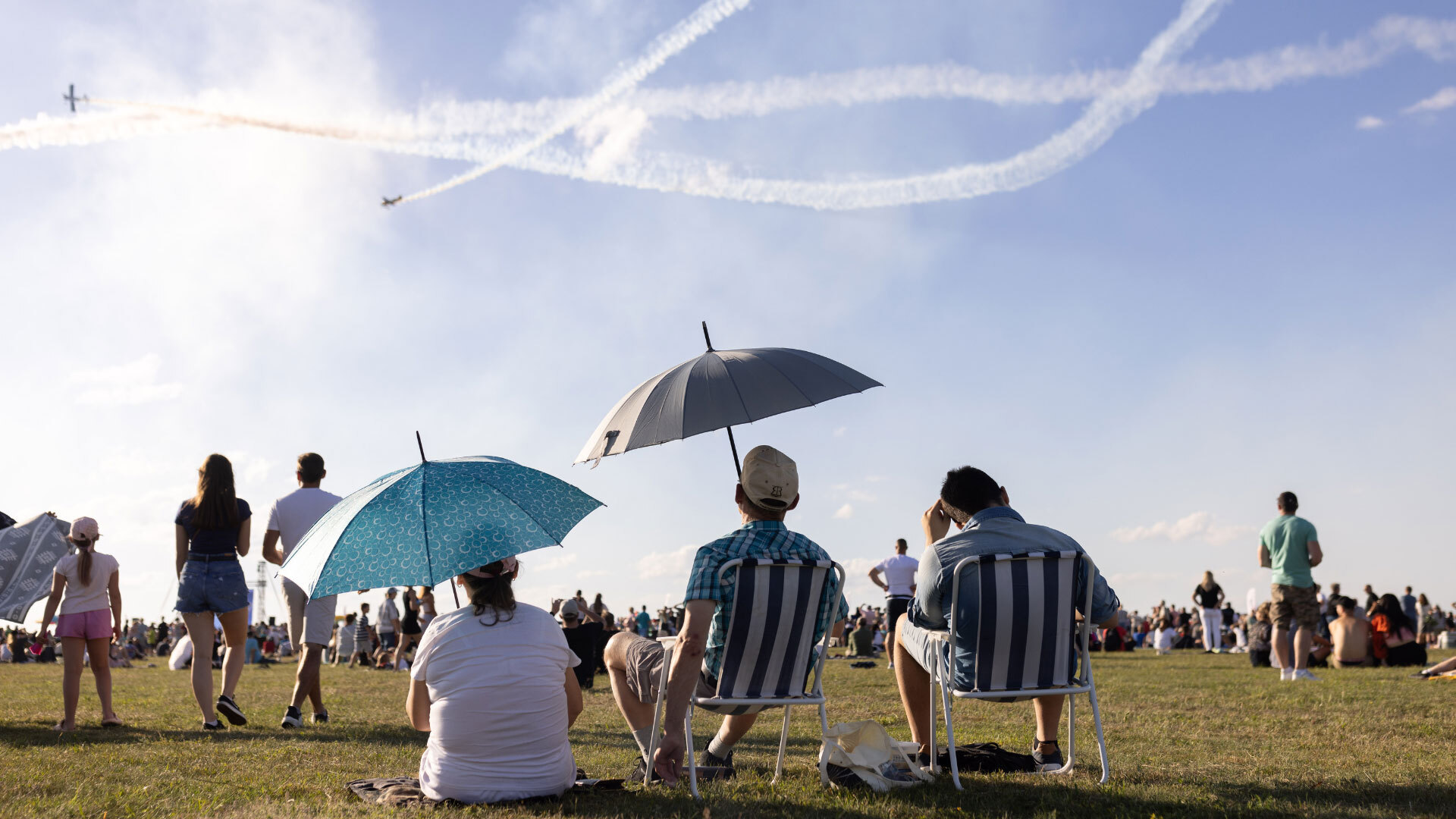 AIR SHOW