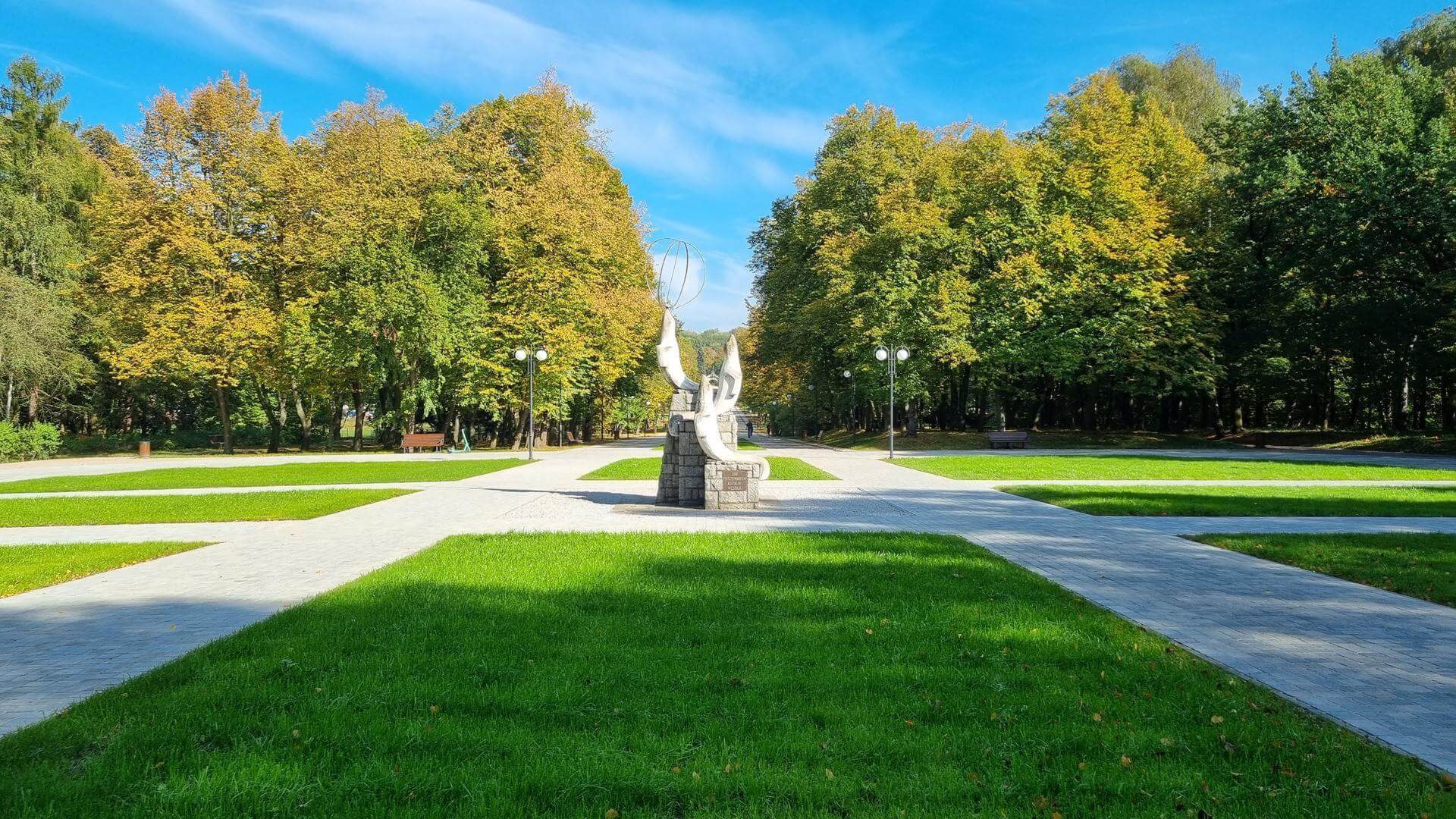 Aleja Żyrafy w Parku Śląskim po modernizacji
