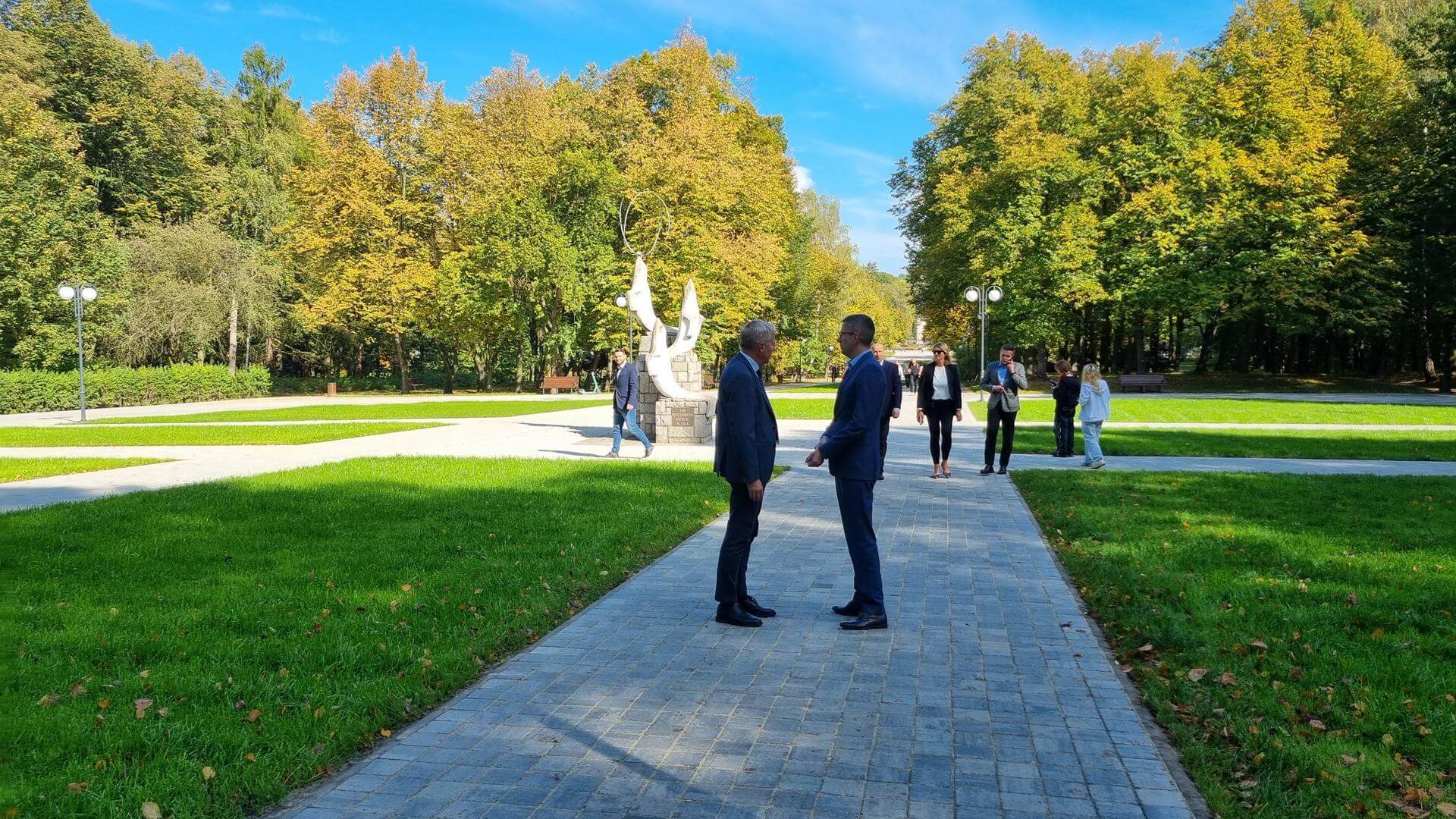 Aleja Żyrafy w Parku Śląskim po modernizacji
