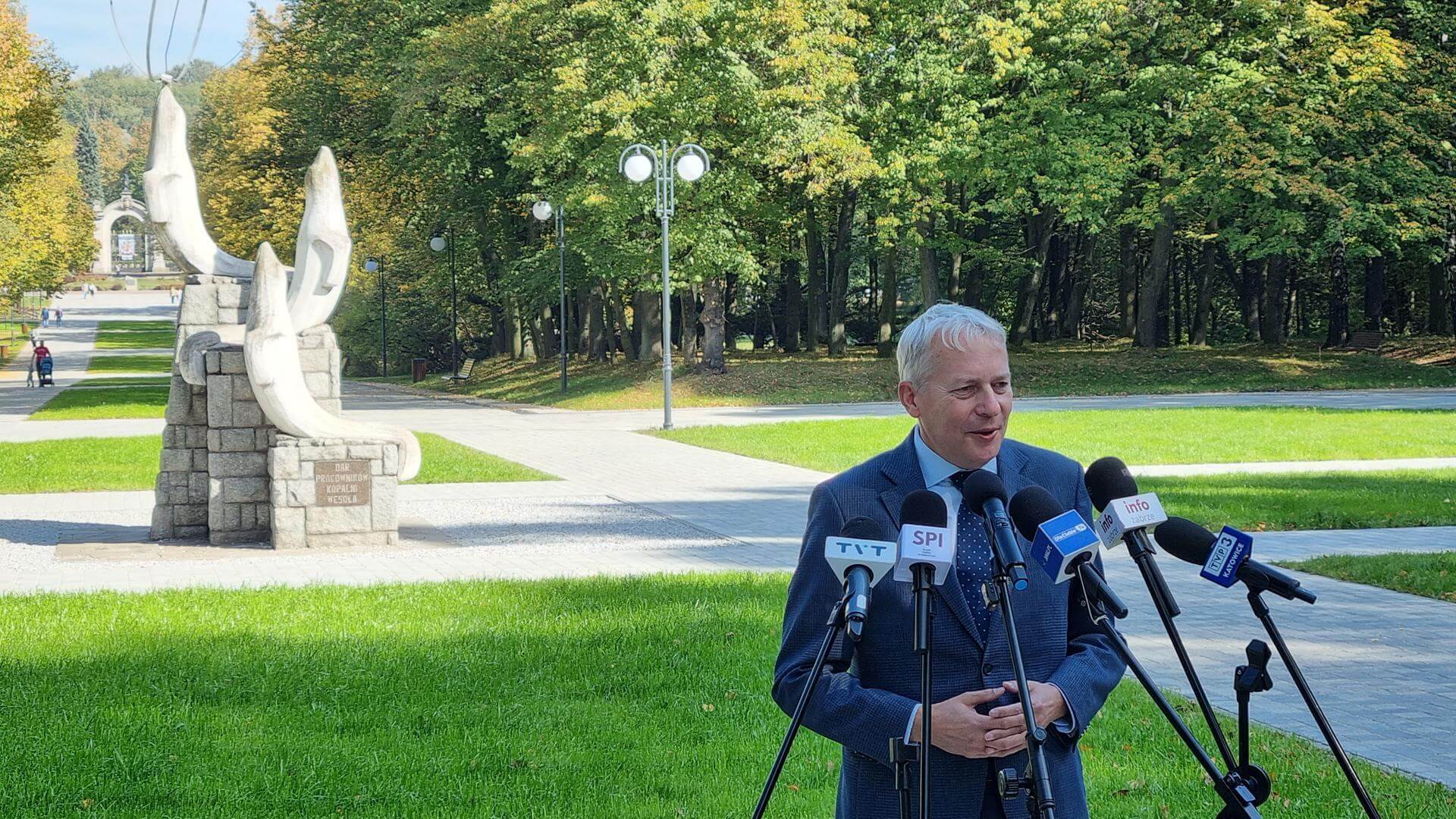 Aleja Żyrafy w Parku Śląskim po modernizacji