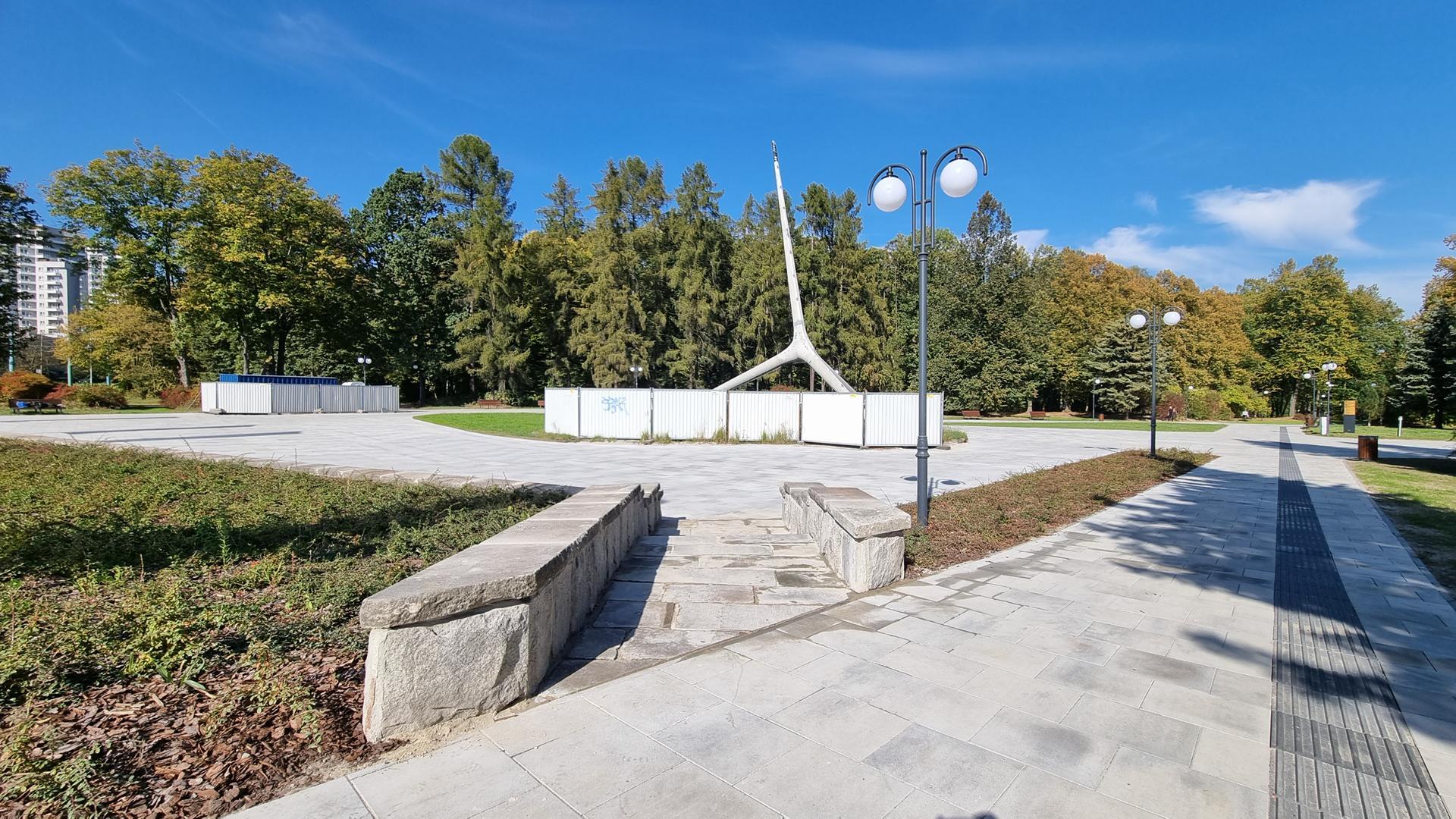Aleja Żyrafy w Parku Śląskim po modernizacji