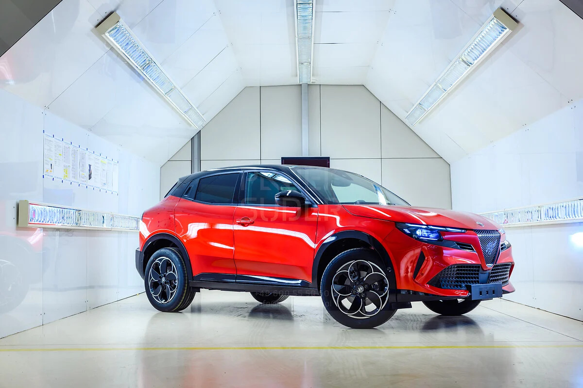 Alfa Romeo Junior Ibrida Q4 Tychy