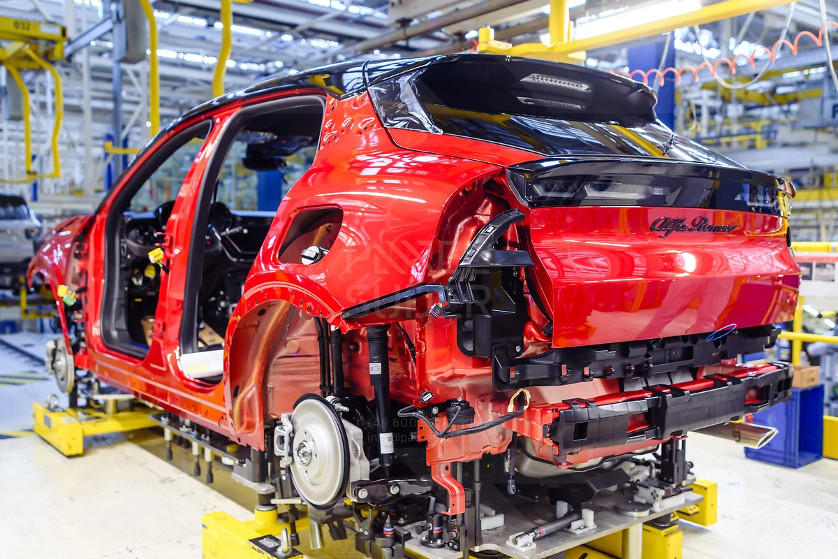 Alfa Romeo Junior Ibrida Q4 Tychy