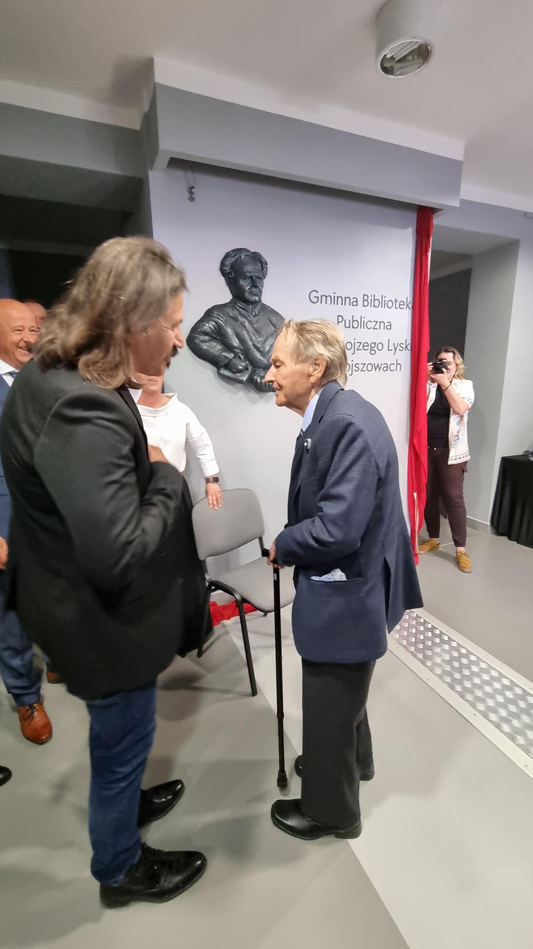 Alojzy Lysko patronem Gminnej Biblioteki publicznej w Bojszowach 14