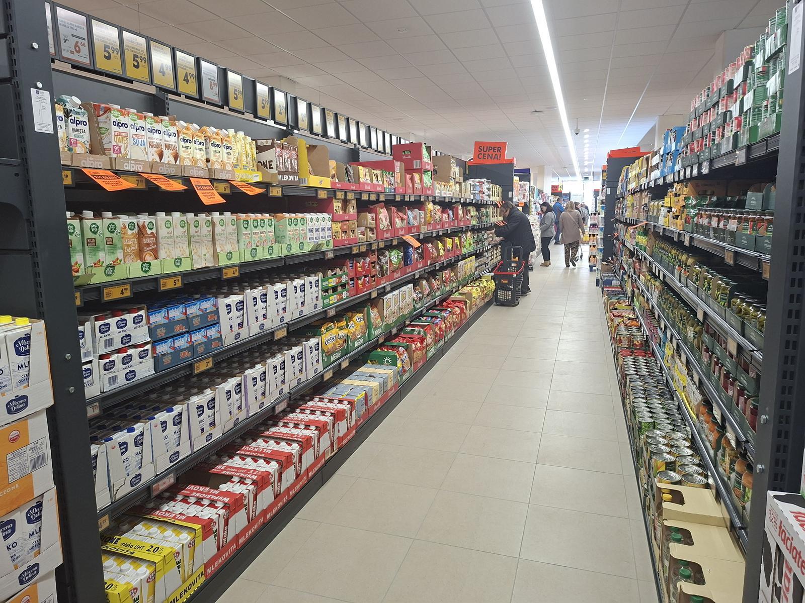 Apartamenty Jankego, Katowice, Biedronka