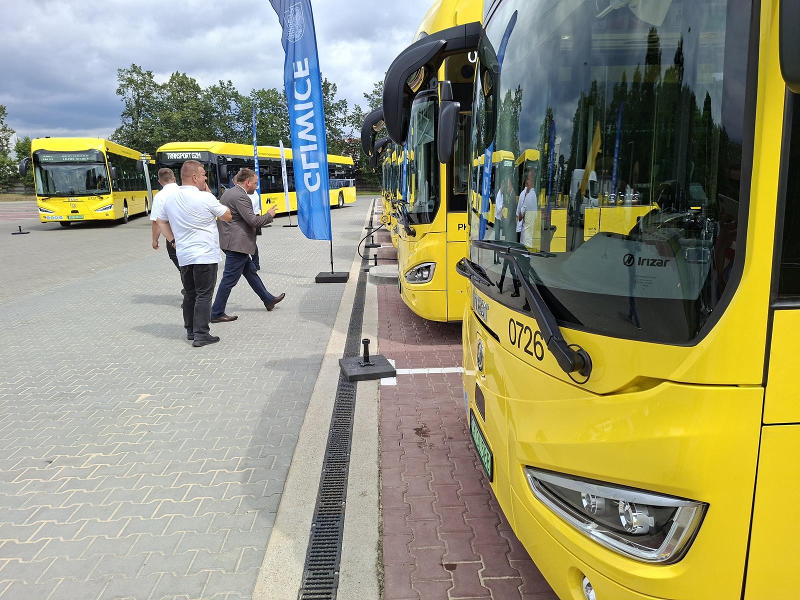 Autobusy elektryczne ZTM 21 Copy