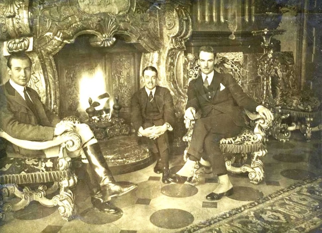 Barokowy taboret Ksiaz zamek 1