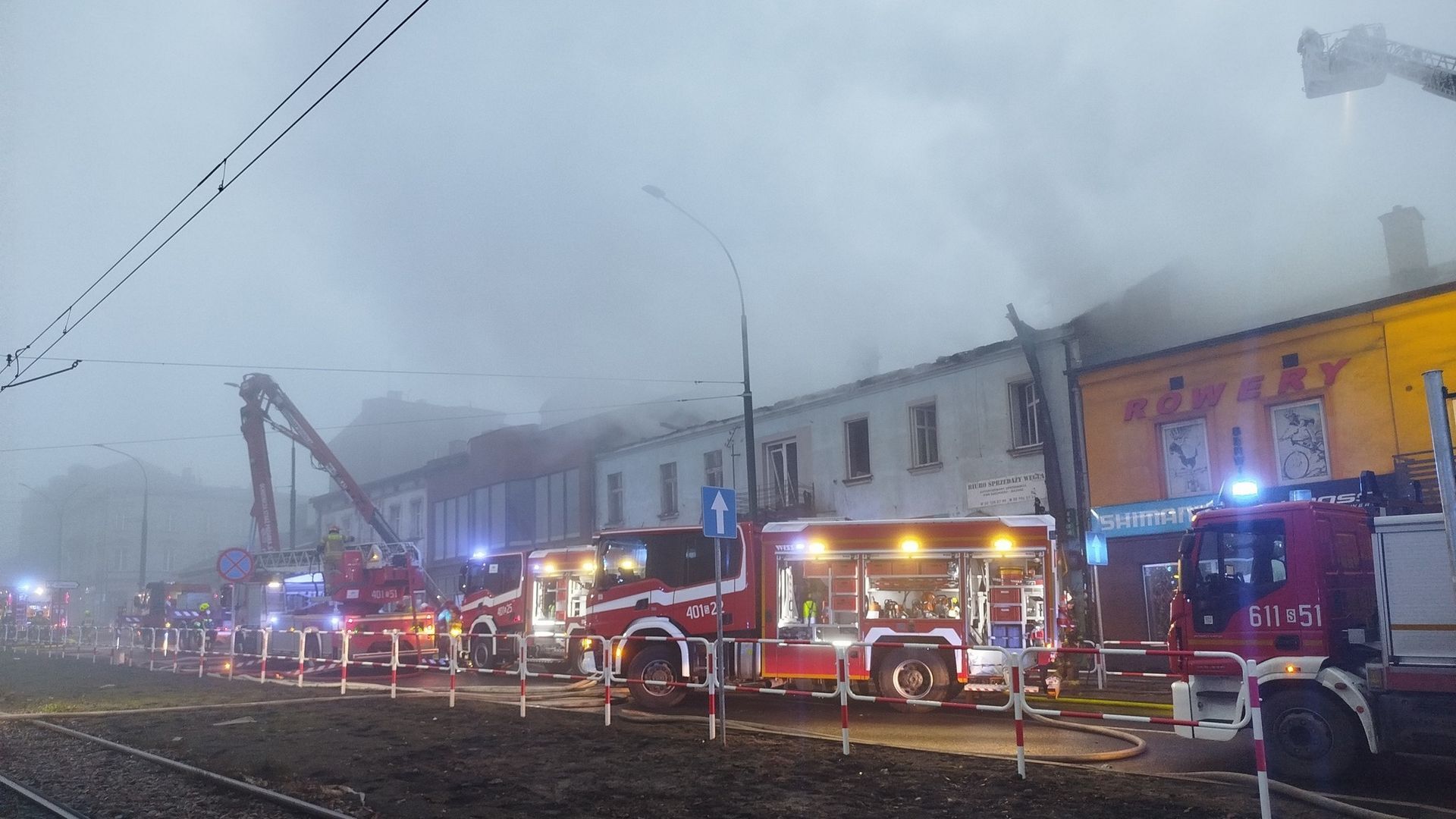 Będzin. Aleja Hugona Kołłątaja 14. Pożar. 7 grudnia 2025.