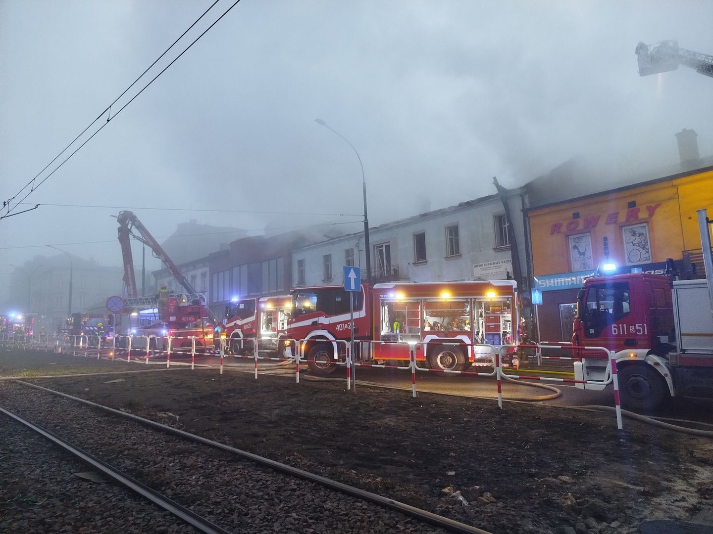 Będzin. Aleja Hugona Kołłątaja 14. Pożar. 7 grudnia 2025.
