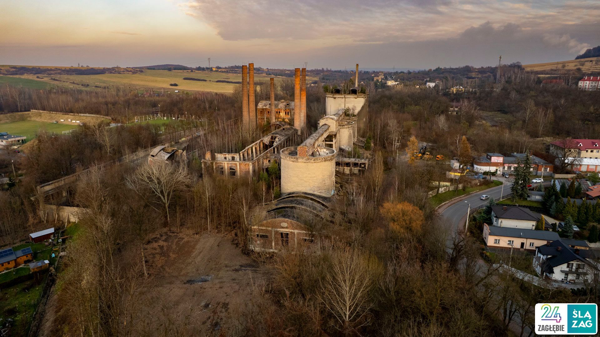 Będzin-Grodziec. Cementownia widziana z lotu ptaka. 20 listopada 2025.