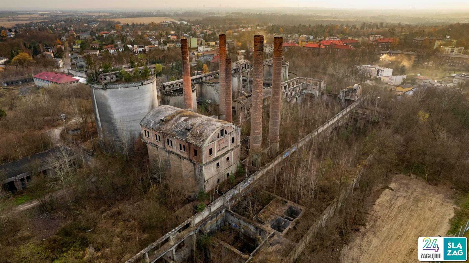 Będzin-Grodziec. Cementownia widziana z lotu ptaka. 20 listopada 2025.
