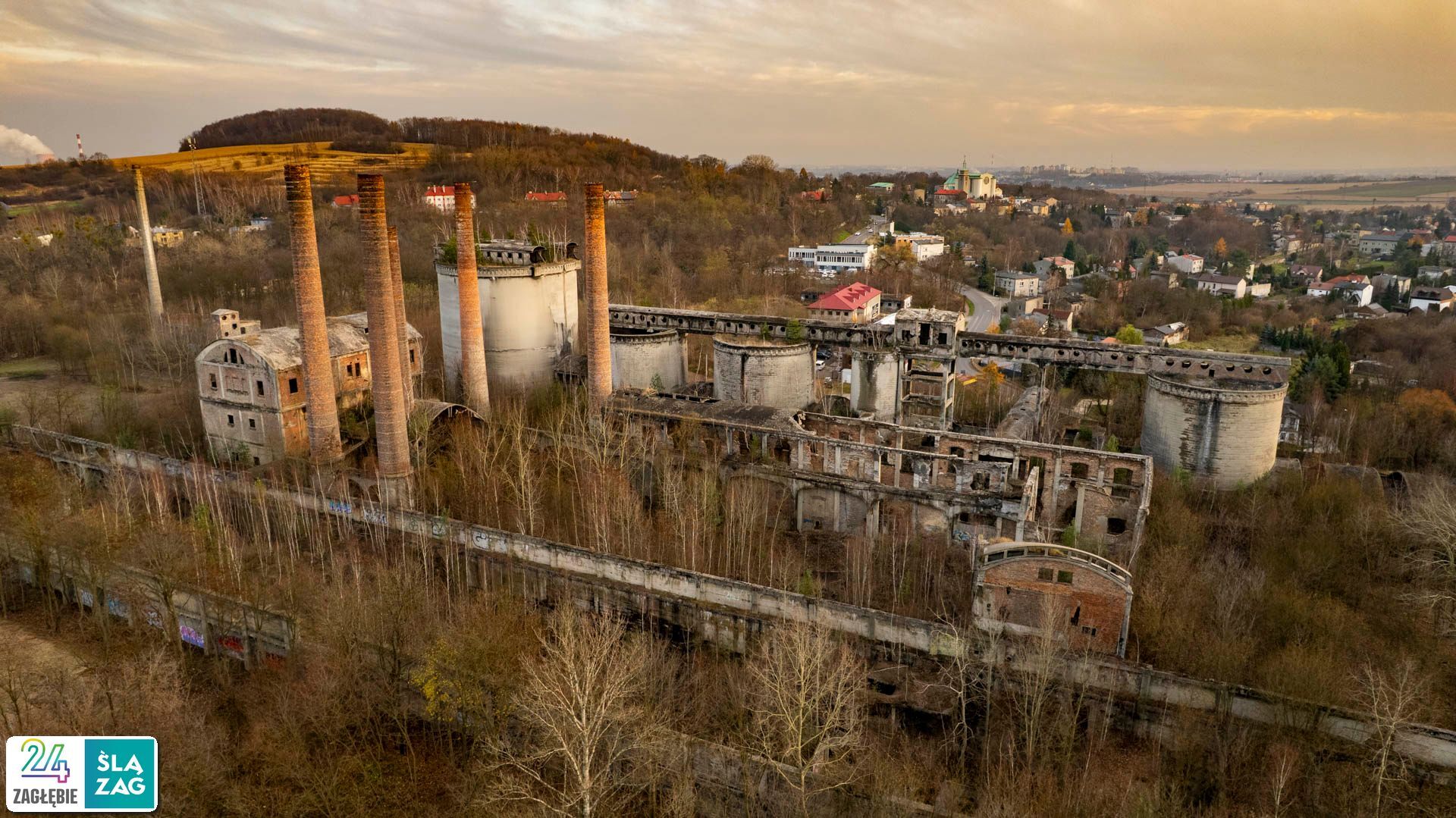 Będzin-Grodziec. Cementownia widziana z lotu ptaka. 20 listopada 2025.
