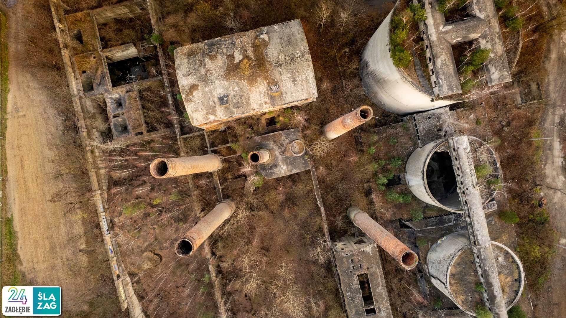 Będzin-Grodziec. Cementownia widziana z lotu ptaka. 20 listopada 2025.