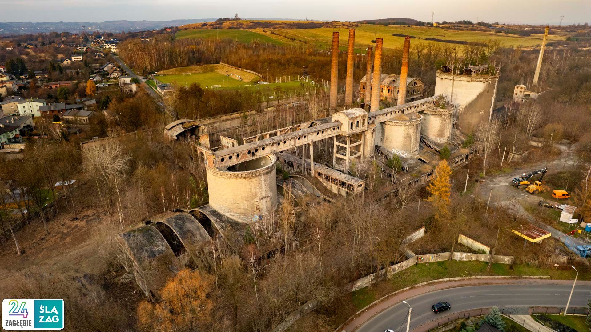 Będzin-Grodziec. Cementownia widziana z lotu ptaka. 20 listopada 2025.