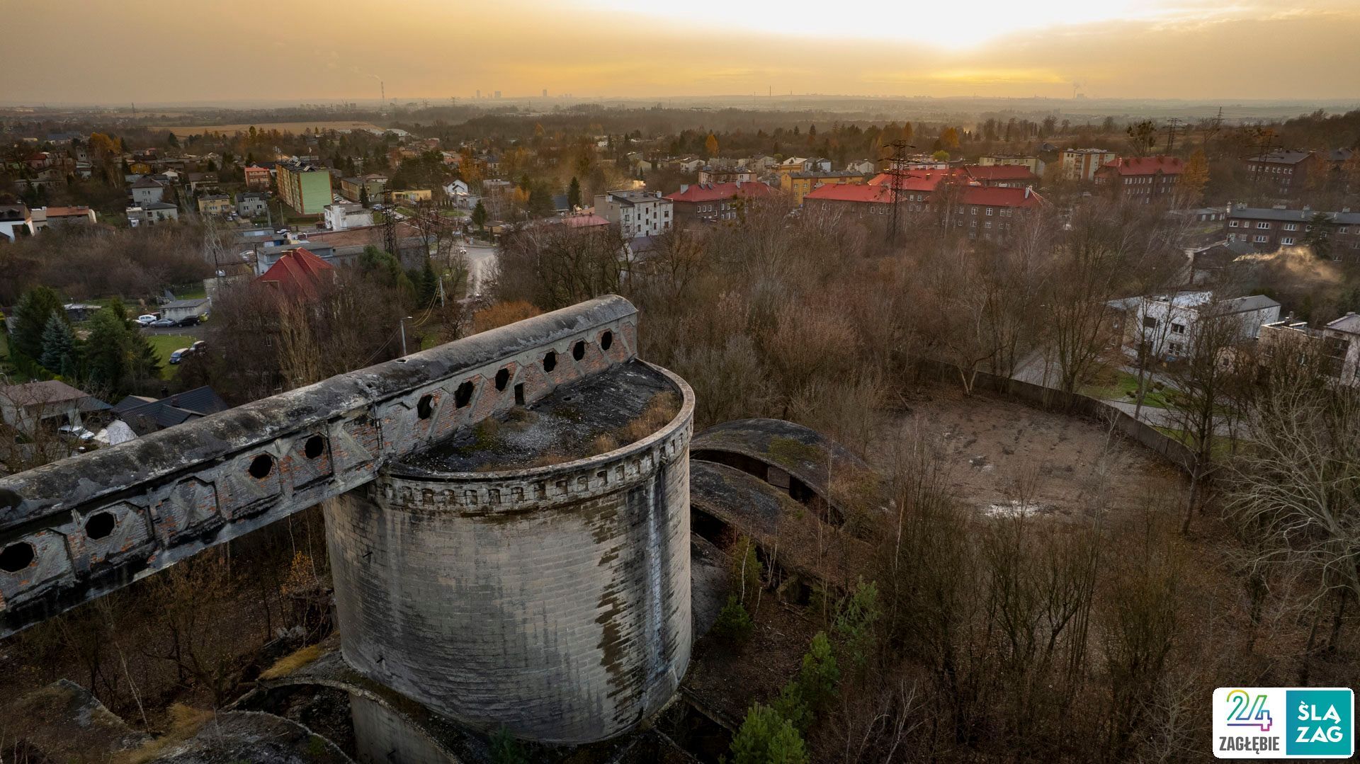Będzin-Grodziec. Cementownia widziana z lotu ptaka. 20 listopada 2025.