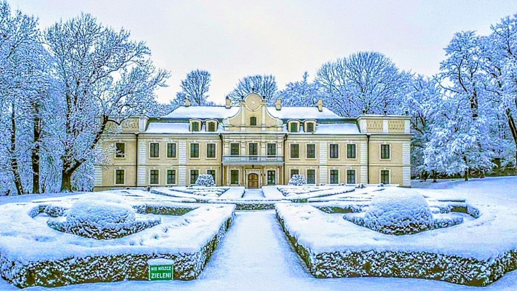 Będzin-Gzichów. Pałac Mieroszewskich zimą. Grudzień 2025.