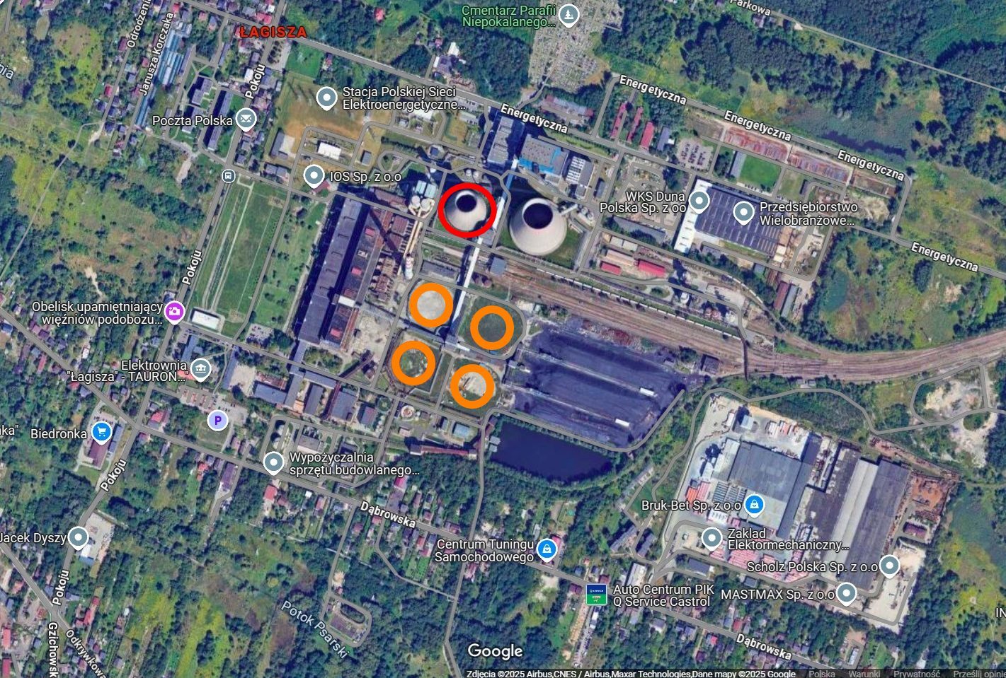 Będzin-Łagisza. „Elektrownia Łagisza”. Zaznaczone miejsca po chłodniach kominowych (pomarańczowy) i wyburzoną 30 maja 2025 roku chłodnię (czerwony).