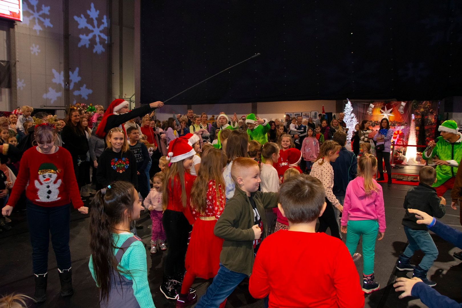 Mikołajkowy Jarmark Świąteczny w «Będzin Arenie». 3 grudnia 2023.