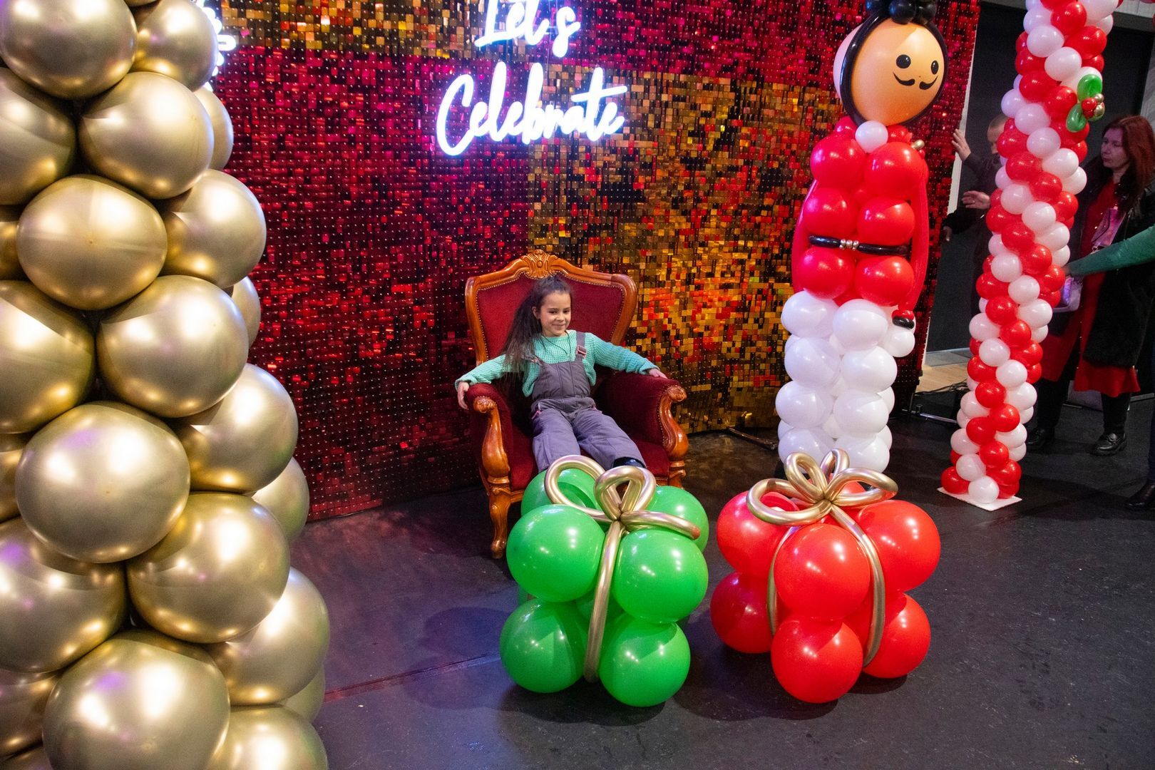 Mikołajkowy Jarmark Świąteczny w «Będzin Arenie». 3 grudnia 2023.