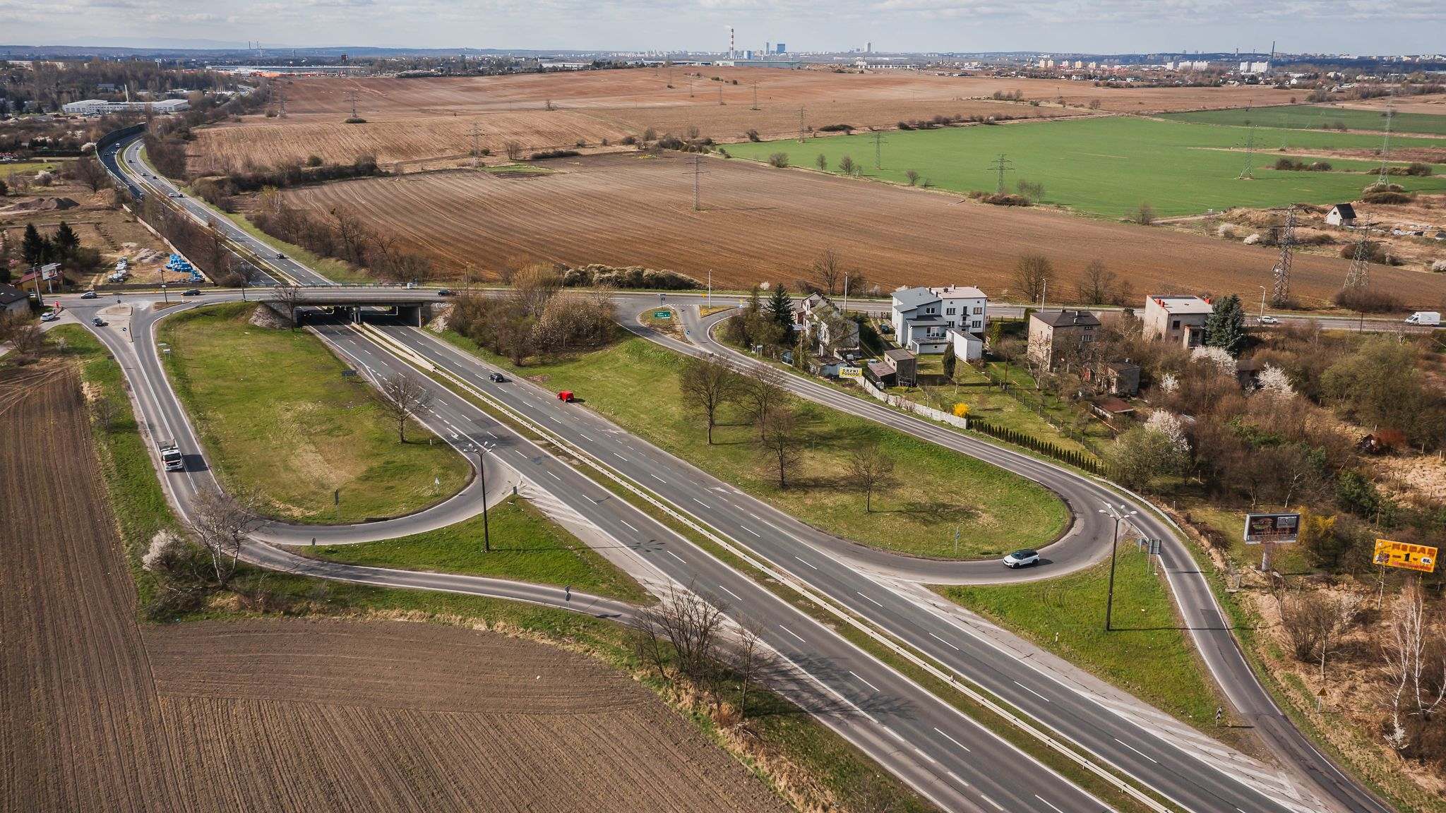 Będzin. Węzeł drogowy DK86 i ulicy Wolności. Wiadukty będą rozebrane i zastąpione nowym. Kwiecień 2025.