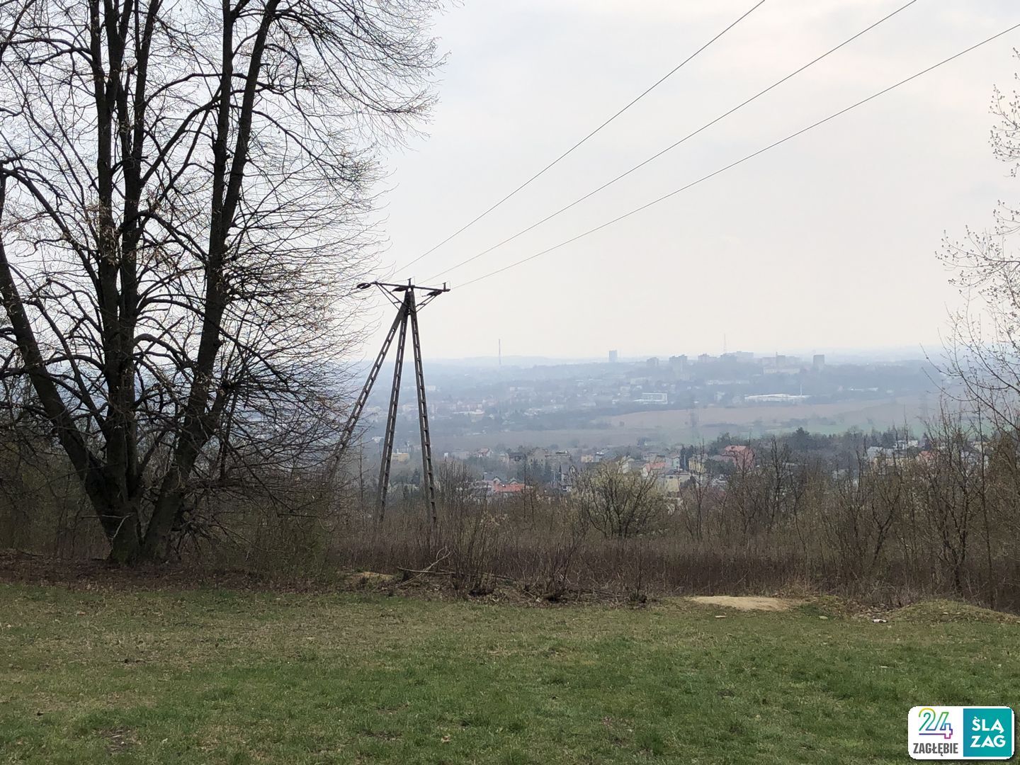 Będzin-Grodziec. Widok z Góry Św. Doroty. 30 marca 2025.
