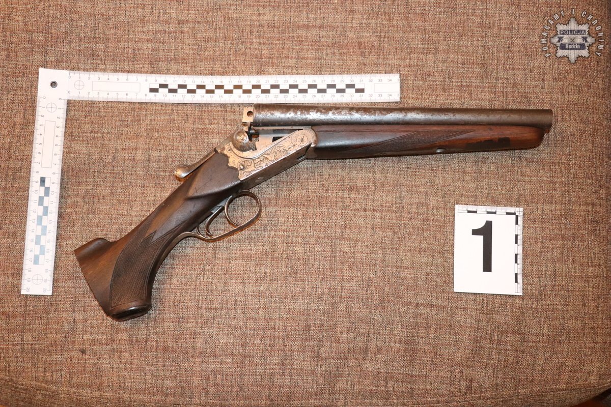 Zatrzymanie za posiadanie narkotyków i broni. Brzękowice (gmina Psary), Będzin, Sosnowiec. 8 kwietnia 2025.