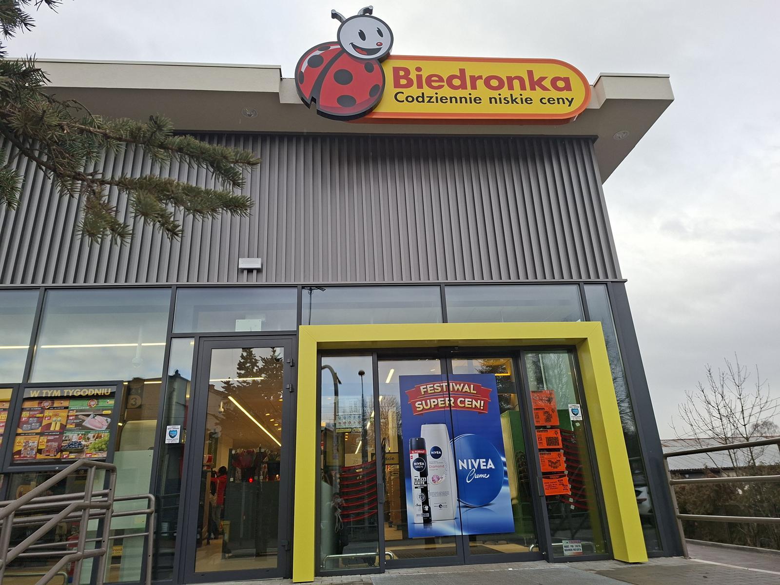Biedronka Podlesie po remoncie 3