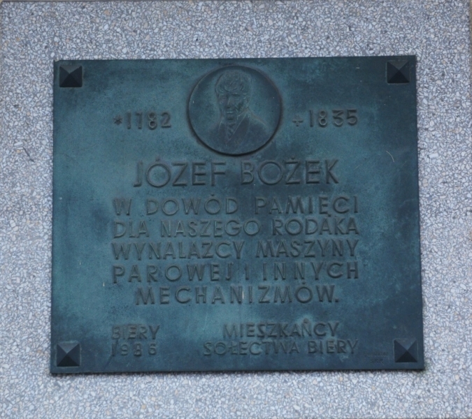 Biery, gmina Jasienica. Tablica pamiątkowa poświęcona Józefowi Bożkowi
