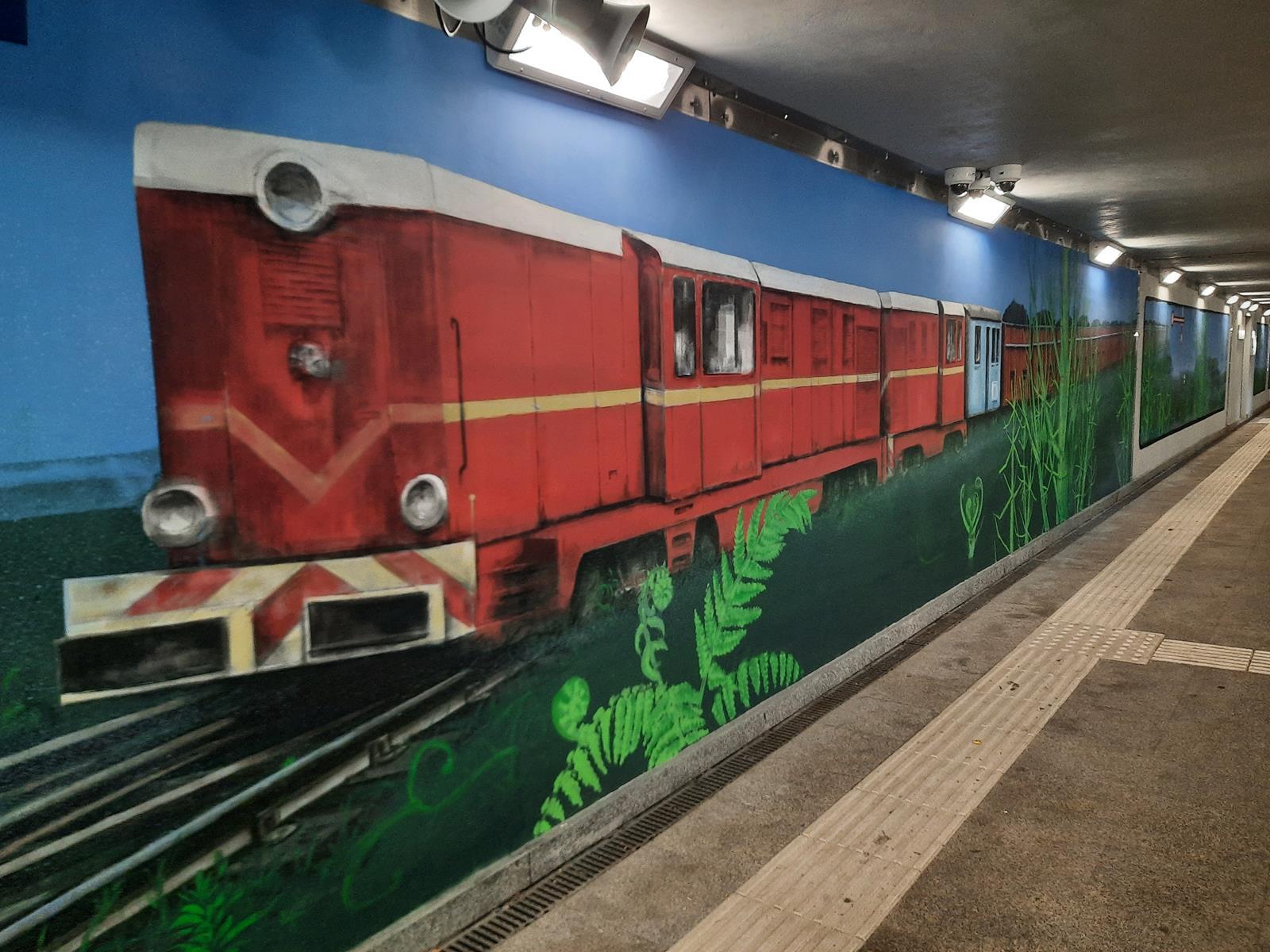 Bytom, murale w tunelach pod halą peronową