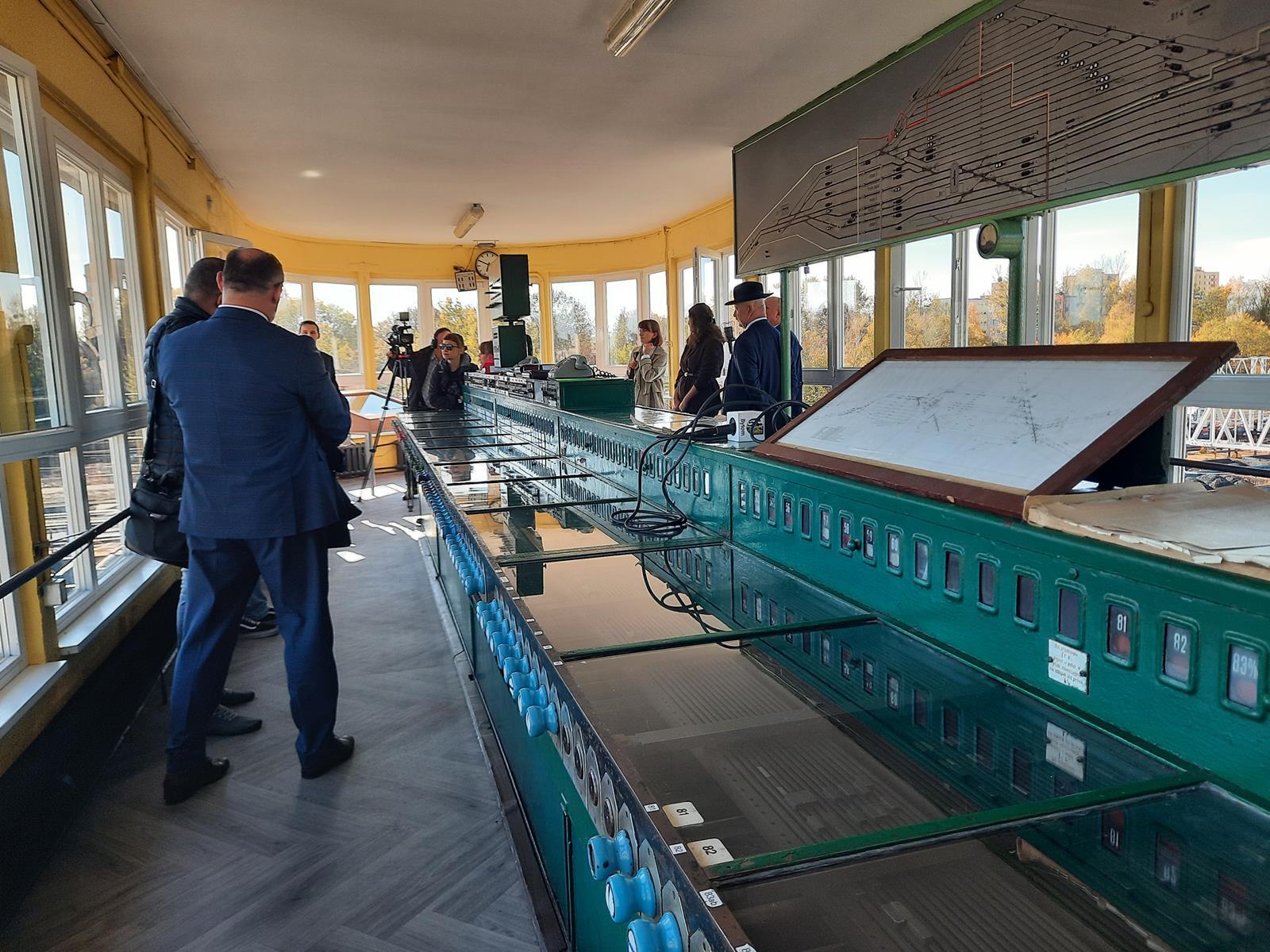 Bytom, zabytkowa nastawnia kolejowa