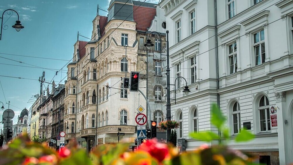 Letnie spacery z Instytutem Korfantego. 17 bezpłatnych spacerów pieszych i rowerowych po miastach Metropolii