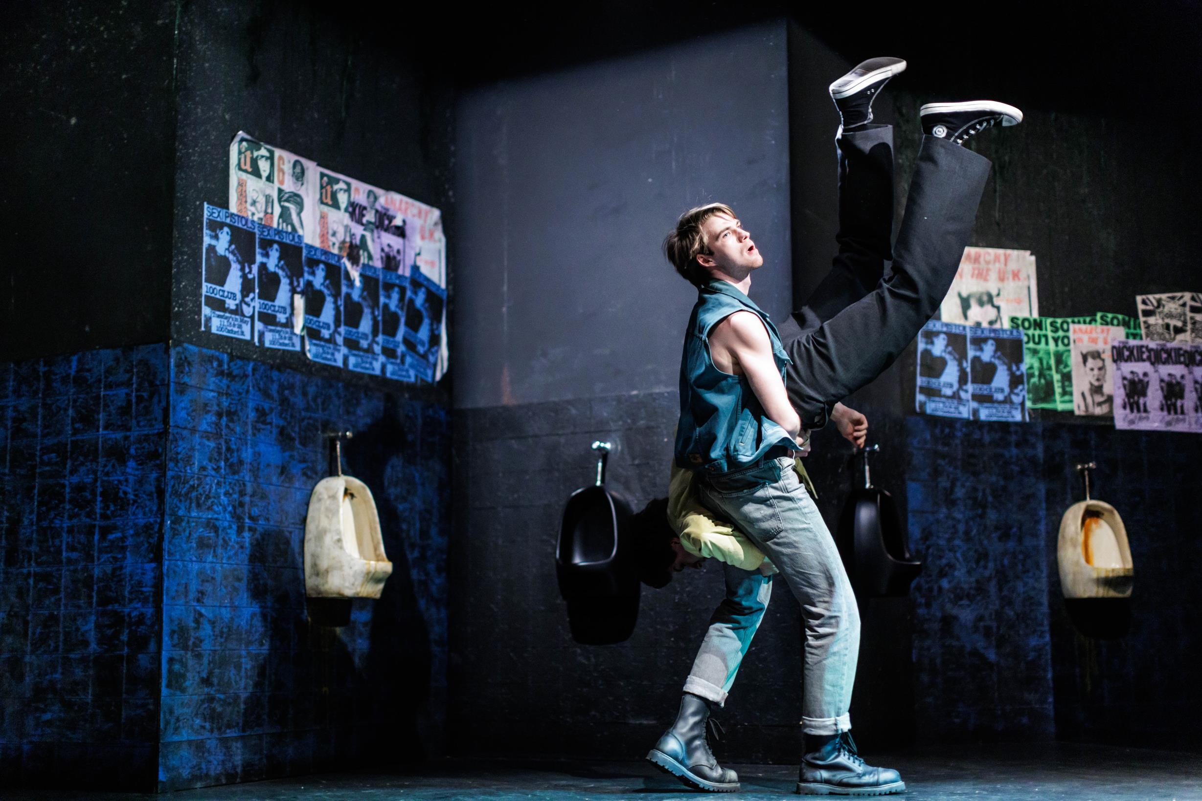Chlopacy spektakl Teatr Slaski fot 16